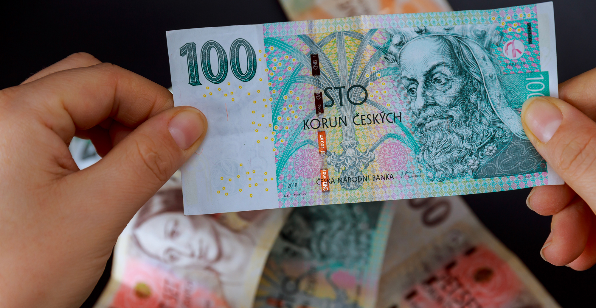 Jak poznat falešnou bankovku: Praktický průvodce pro každého