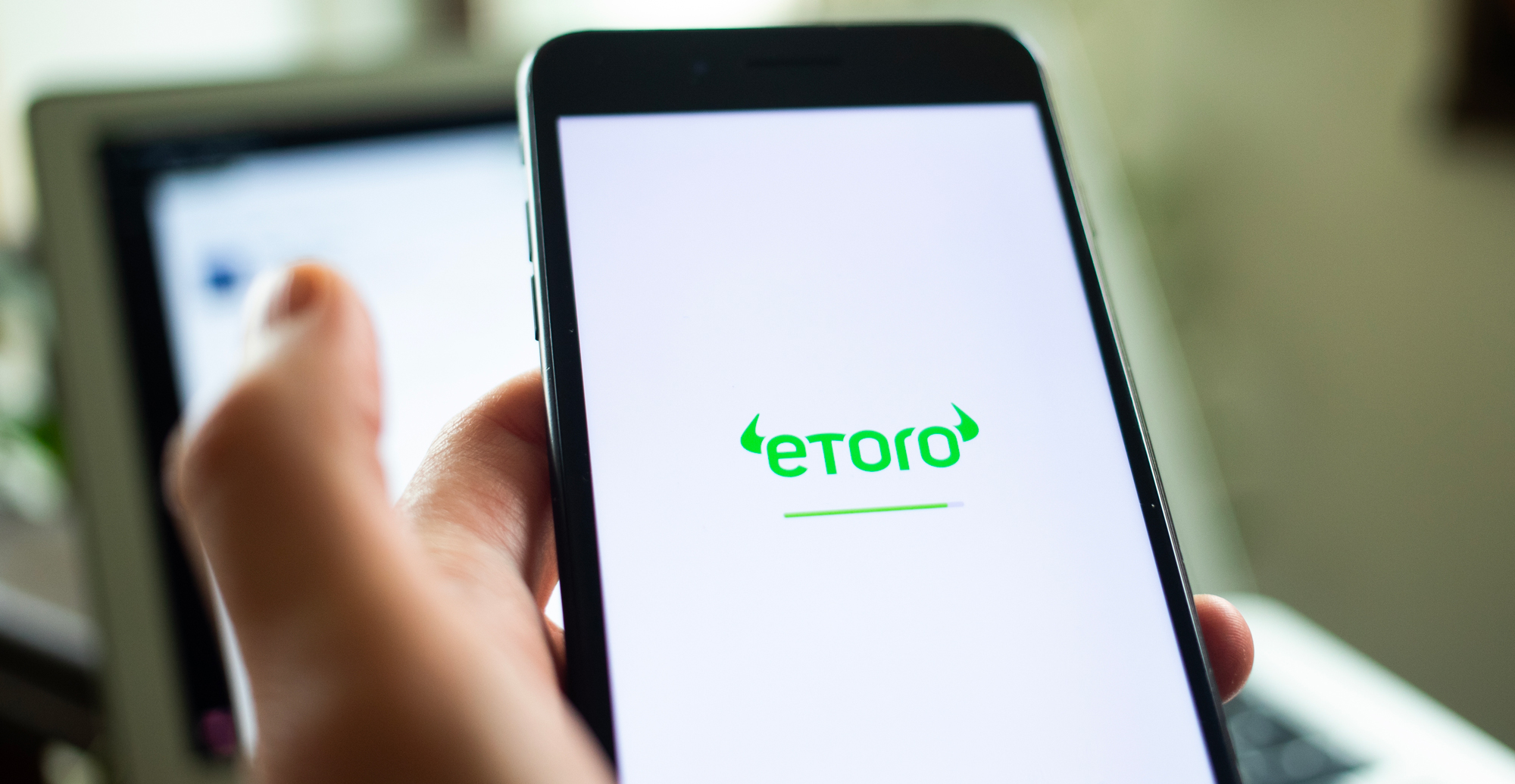 Investujete přes eToro, či se chystáte? Rezervu vám tu zúročí o 4,3 %