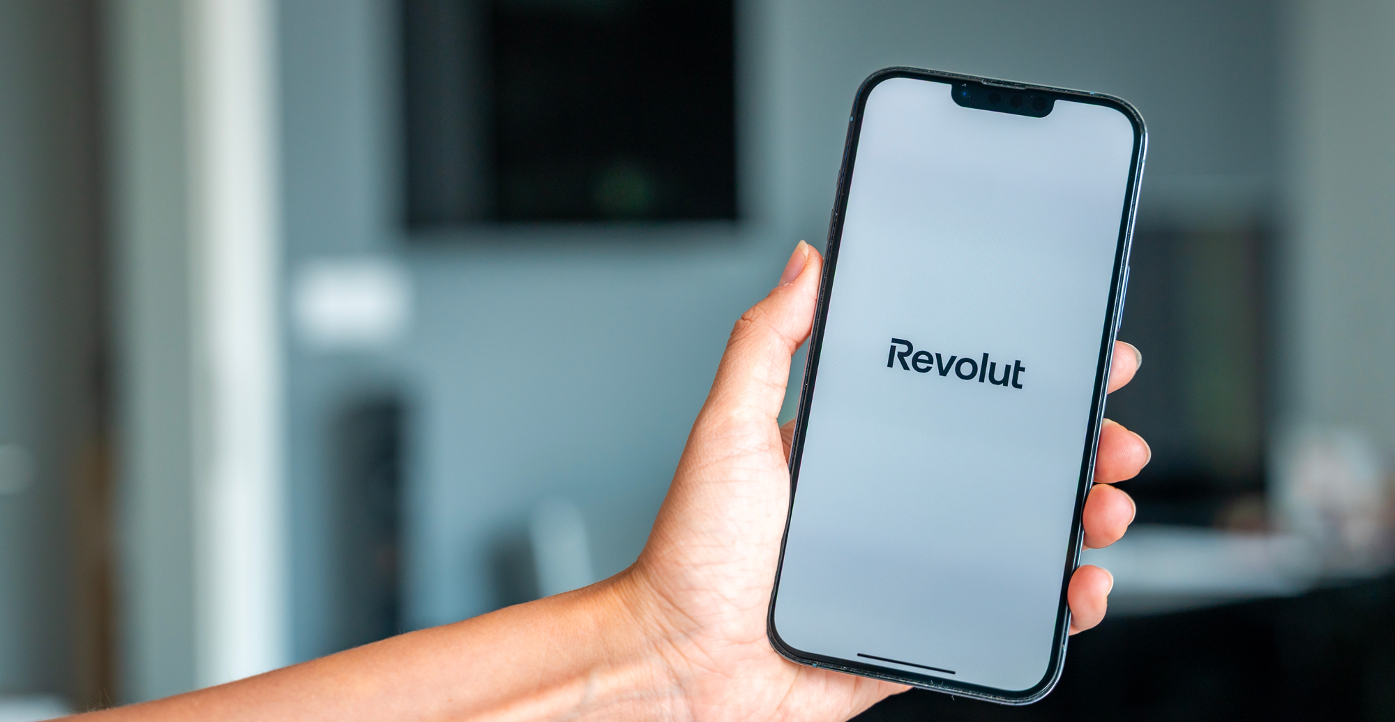 Revolut spustil spoření v CZK. Úročí sice méně, ale má specifické výhody