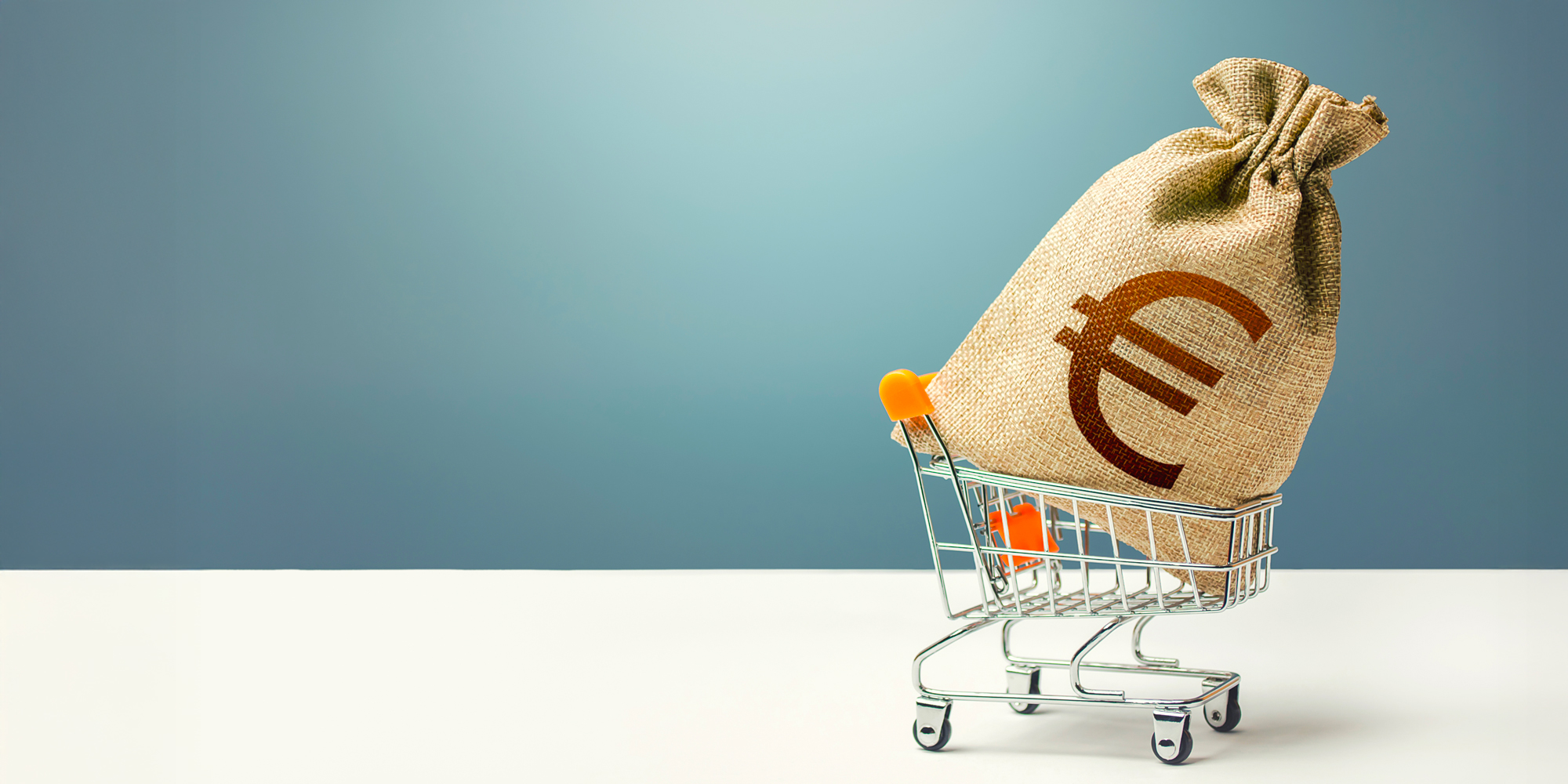 Potřebujete rychle peníze? Pomůže mikropůjčka. Nebo radši ne?