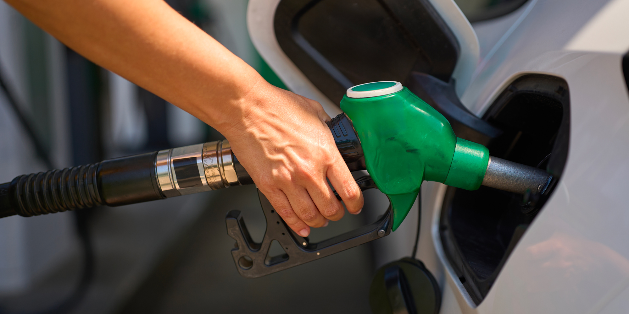 Proč v Česku zdražují pohonné hmoty a jak omezit dopad na rozpočet