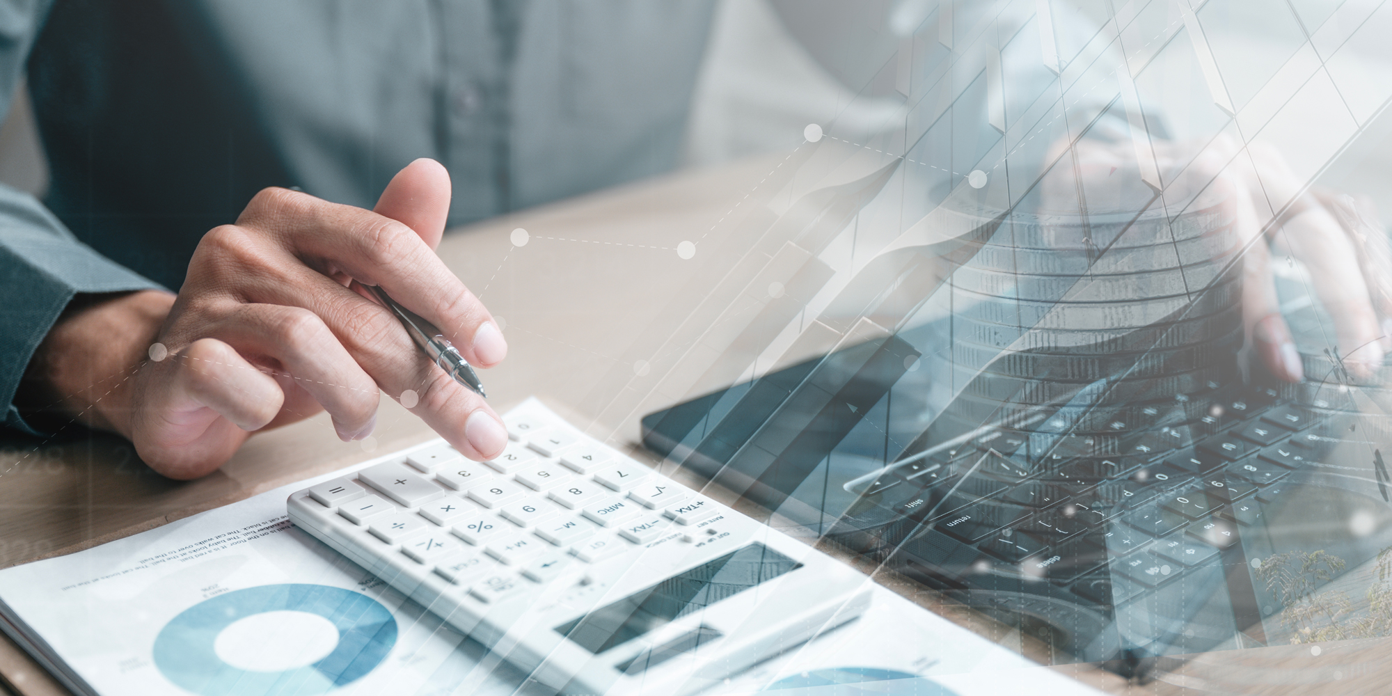 Firemní útraty v únoru vzrostly, firmy ale přidaly opatrnost